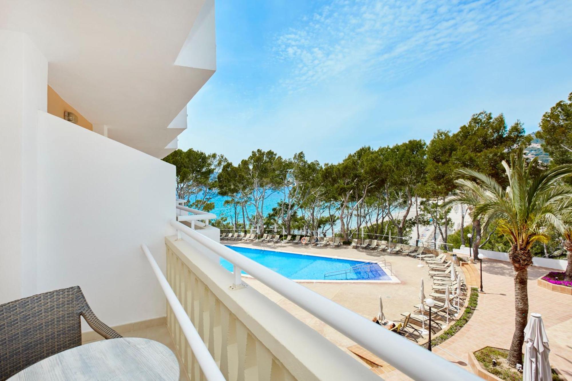 Twin Room Side Sea View